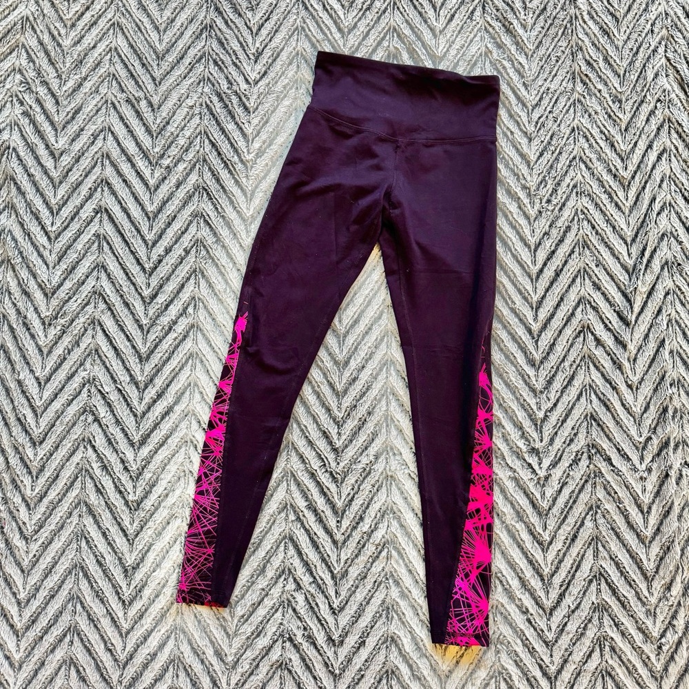 Columbia Women's Purple Leggings with Pink Accent Pattern - EUC